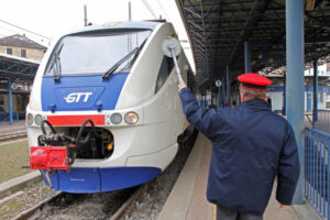 Torino-Ceres, addio a stazione Dora e a Madonna di Campagna