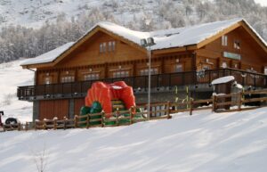 La montagna davvero per tutti: le iniziative sulla neve del Gal per famiglie, bambini e disabili