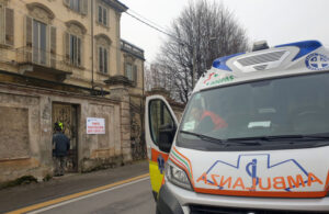 «Lunghe attese e alla fine anche assembramenti, così la vaccinazione non va…»