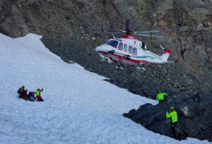 Scivola su un nevaio a 3.300 metri, salvata dal Soccorso Alpino