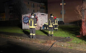Cabina Enel in fiamme, black out in città
