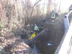 Leinì: recuperato in un fossato il corpo di un centauro morto in un incidente