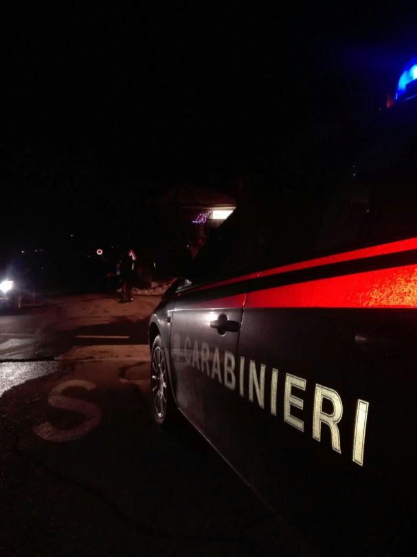È accaduto ancora: falsi carabinieri truffano anziana