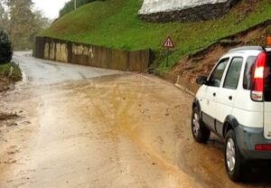 Maltempo, frane nelle Valli di Lanzo: disagi alla circolazione