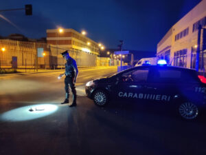 Tentano di far saltare la cassa continua del Penny Market di San Maurizio