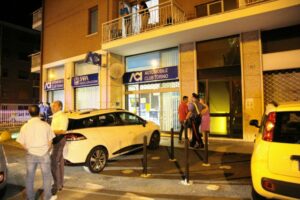 Colpi d’arma da fuoco contro gli uffici Aci
