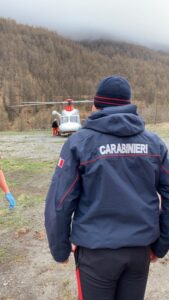 Rinvenuto cadavere in avanzato stato di decomposizione in un campo di Volpiano