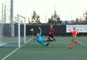 Calcio, il Venaria Reale batte il Caselle nel big match del “Don Mosso” e allunga (VIDEO)