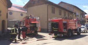 Veranda in fiamme, attimi di paura nel centro storico di Nole