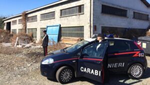 Stoccaggio illegale di rifiuti pericolosi, nei guai una 56enne