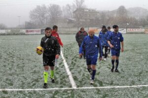 Calcio, la neve ferma i campionati: nel fine settimana non si gioca