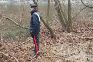 Trovato un cadavere nelle acque del torrente Stura