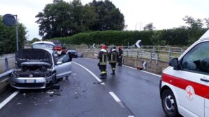 Incidente all’imbocco del sottopasso di Balangero, ferita una pensionata