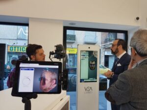 L’occhiale 4.0 biometrico creato in 3D al momento sul volto del cliente si produce a Torino, per la prima volta al mondo