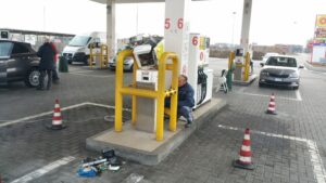 Druento, colpo al distributore di benzina