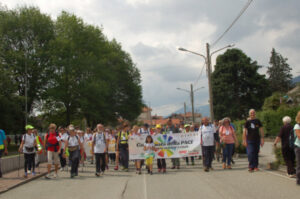 Oltre 450 persone alla prima Camminata della Pace tra Ciriè e Lanzo -PhotoGallery-