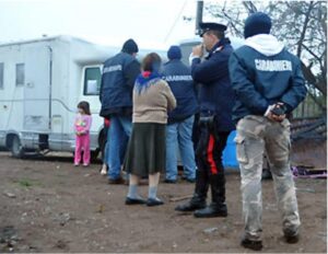 Volpiano: nuova rissa al campo nomadi ma stavolta con colpo d’arma da fuoco che centra la mano di un 19enne