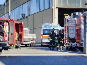 Schiacciato da un muletto all’interno dell’azienda