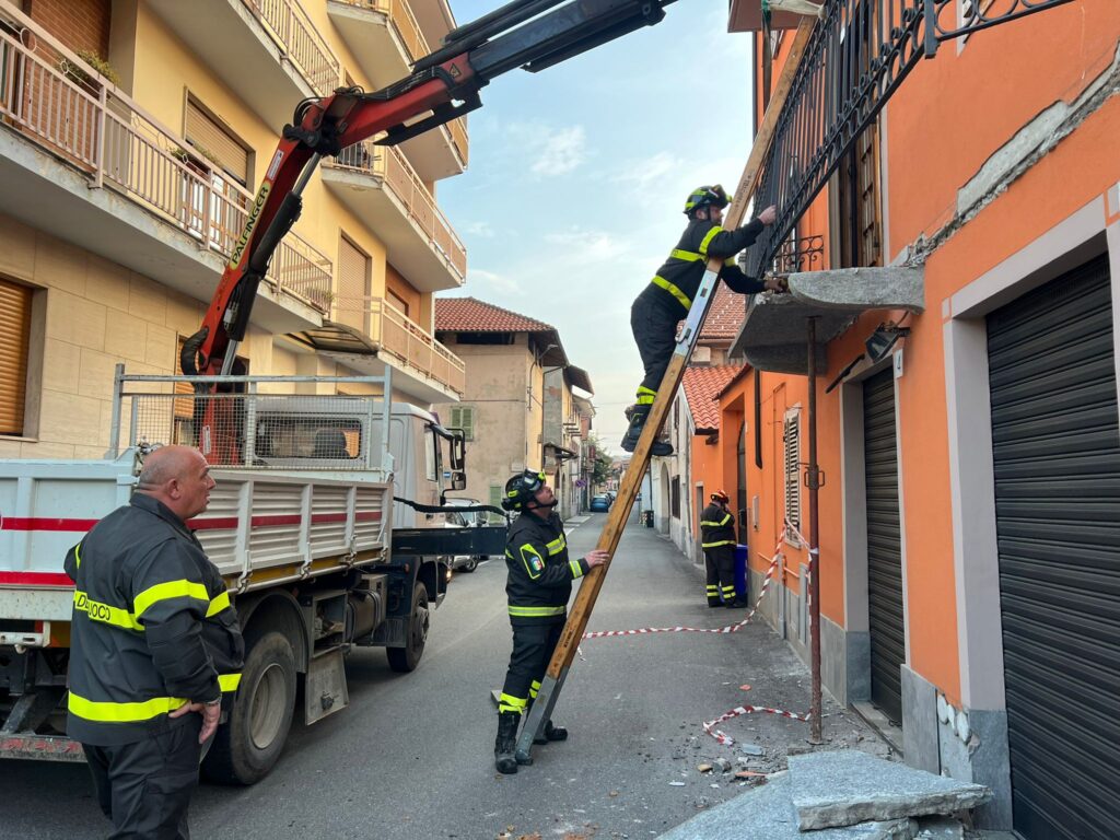 Carrello Pieghevole Multiuso Con Gabbia - Capacità 150 Kg, Ruote Silenziose, Piattaforma 71x48 Cm - Carrello Della Spesa E Trasporto