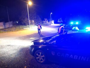 A 25 anni si spara qualche ora dopo il ritiro della patente da parte dei carabinieri