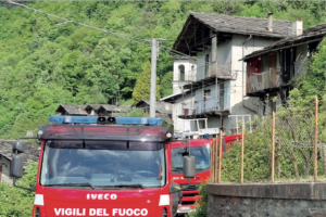 Il “mistero” dell’incendio appiccato ad un rustico di Ceres