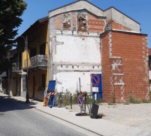 Fuga di gas in piazza Ferrero, Italgas all’opera