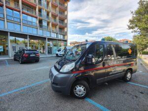Cirié, tentano di far saltare il bancomat ma sbagliano e abbandonano l’esplosivo sul posto