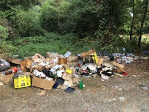 Vacanze estive segnate dall’inciviltà a ridosso della Stura