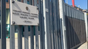 Era fuggito all’estero dopo un tentato duplice omicidio: arrestato al suo ritorno