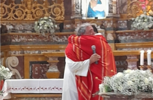 Il toccante congedo da Ciriè di don Gabriel Scripcaru
