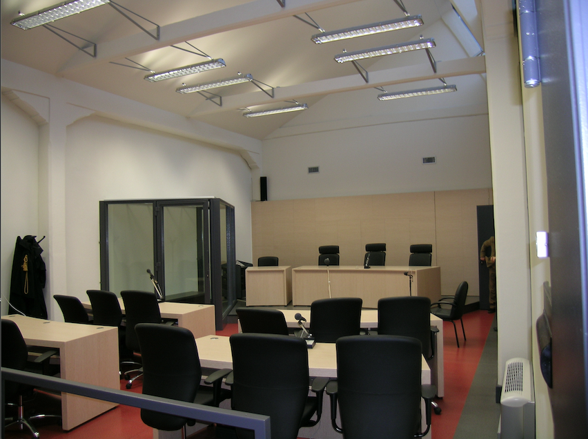 L’assessore regionale in visita alla scuola scoperchiata dalla tromba d’aria