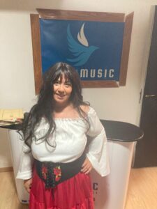 Michela Chiarelli torna sulla scena musicale con l’ep “Timpe Antiche”