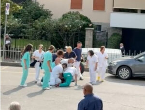 Ennessima aggressione all’ospedale di Ciriè, uomo di 48 anni colpisce 7 operatori sanitari