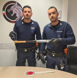 Misteriosa aggressione a colpi di mazza da baseball a Nole, vittima un 28enne del posto
