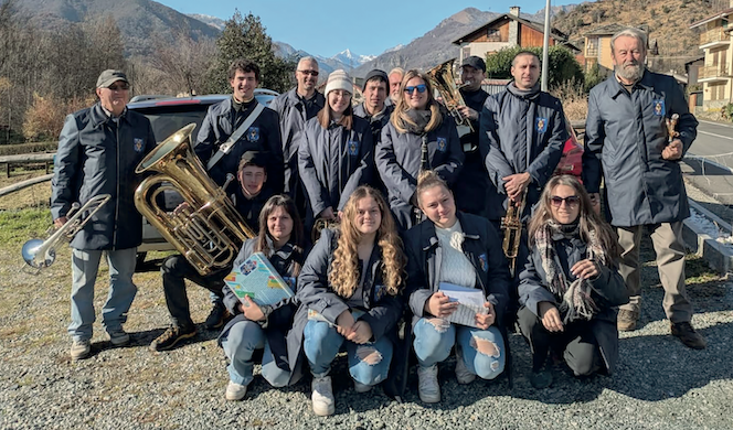 L’assessore regionale in visita alla scuola scoperchiata dalla tromba d’aria