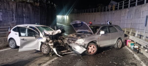 Non sono gravi le due donne coinvolte in un incidente nel sottopasso a Balangero