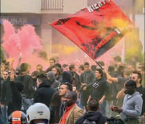 Assalto alla sede de La Stampa e scontri con la Polizia: scattano i “domiciliari” per sei minori