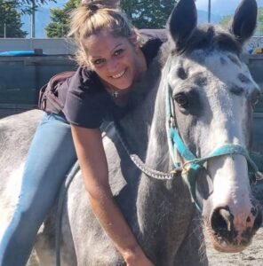 Indagato per l’omessa custodia della pistola il compagno di Francesca Asinari