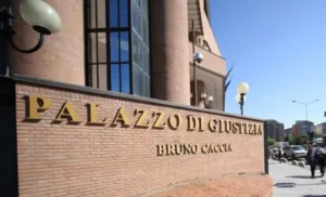 Tentato infanticidio  il gip convalida l’arresto della 38enne di Ciriè