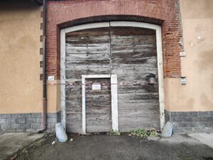 L’audio prima di colpire la madre con la sparachiodi, riferendosi anche alla sorella: “Non le sopportavo più, volevo ucciderle”