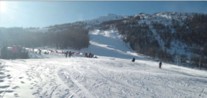 Riapertura col botto dopo tre anni per le sciovie di Ala: neve e tanta affluenza a Punta Karfen