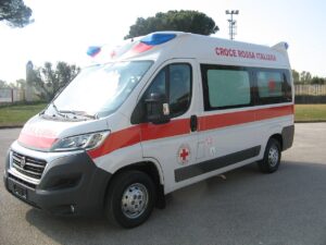 L’appello della Cri di San Francesco al Campo: «Servono fondi per sostituire un’ambulanza e una vettura per il trasporto disabili»
