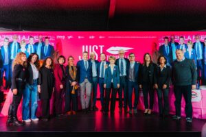 Just the Woman I Am: la marea rosa pronta a colorare anche la provincia