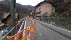 Lavori stradali nel centro di Traves