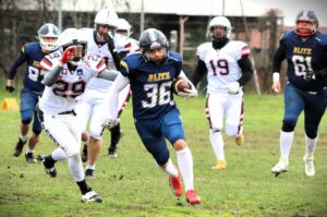 Football Americano, esordio casalingo da sogno per i Blitz: travolti 49-2 i Rebels Lugano