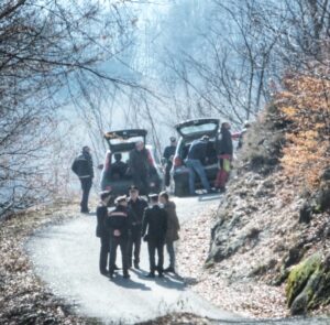 Resti umani rinvenuti nei boschi: mistero a Mezzenile
