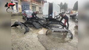 Blitz notturno a Leini: sventato furto di componenti per supercar