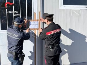 Case abusive nel campo nomadi: blitz dei carabinieri a Settimo Torinese