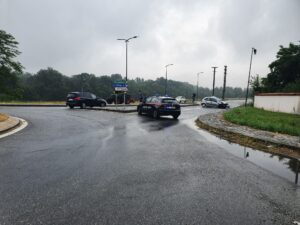 Direttissima della Mandria, è ancora allarme sicurezza: secondo schianto in pochi giorni alla rotonda di Cascina Oslera