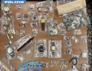 Smantellata la banda dei furti in casa: 5 fermi a Torino, il covo della refurtiva era a Leini
